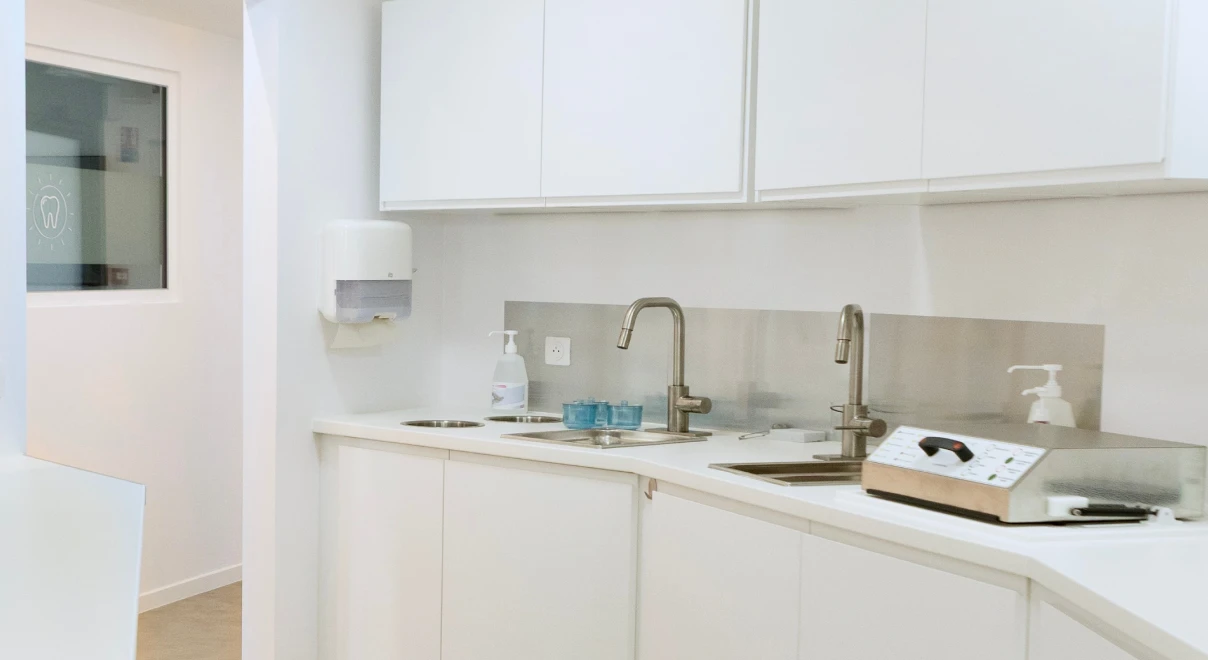 sterilisation-dentaire-orthodontiste-poussan